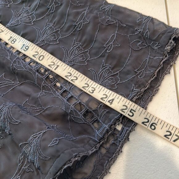 House of Harlow 1960 x  revolve top gray lace, cut out size oversized small - Picture 7 of 7